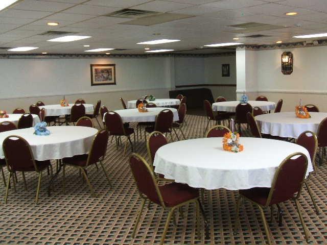 A Victory Inn & Suites - Muskegon Nhà hàng bức ảnh